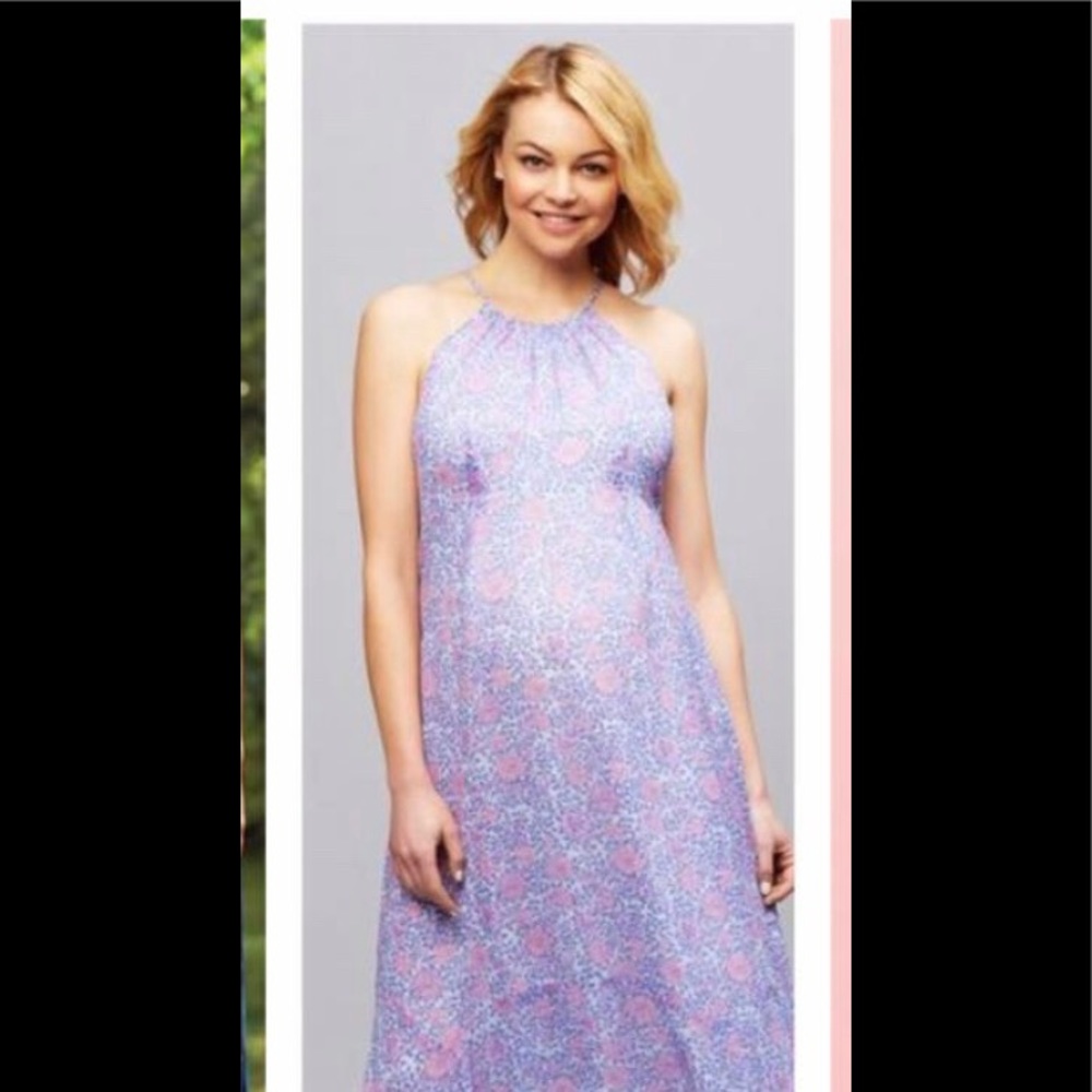 A Pea In A Pod Maternity Gown